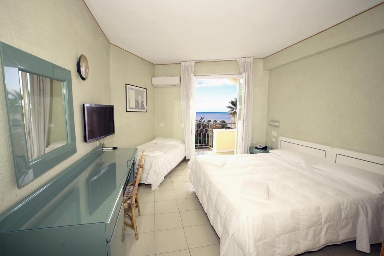 Perla Del Golfo Resort Терразини Номер фото